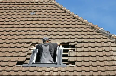 Pose de velux à Mirambeau